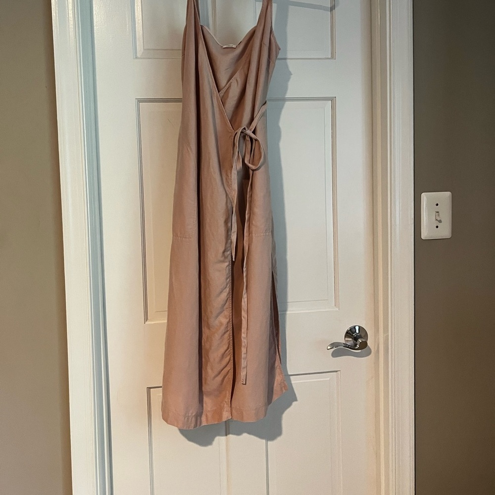 Aritzia Wilfred Blush Wrap Dress